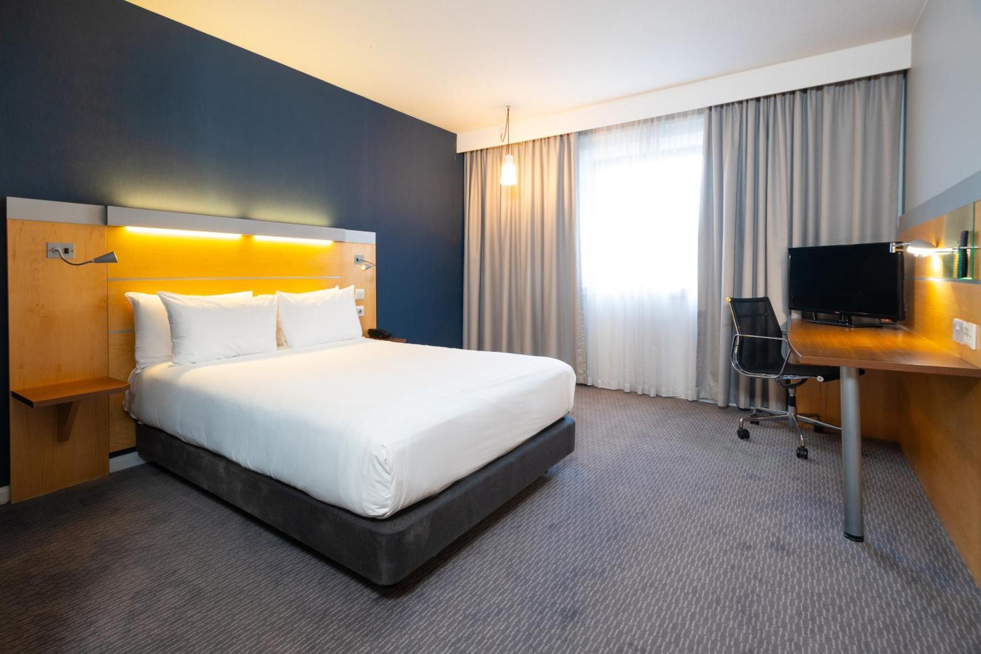 Holiday Inn Express Bedford By Ihg Exteriér fotografie