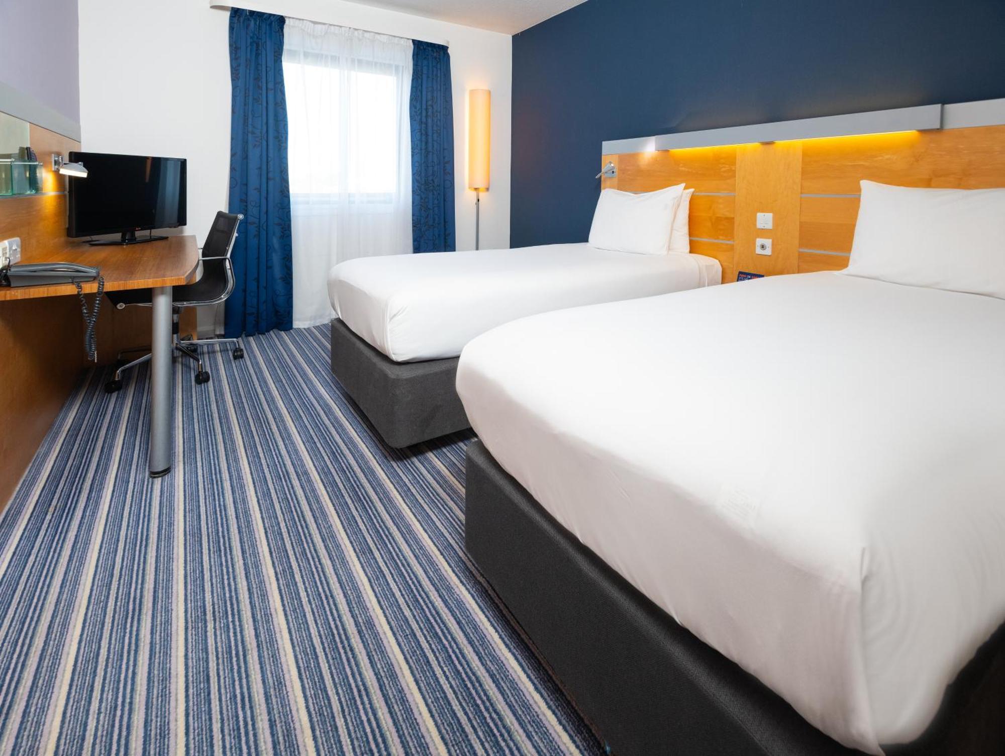 Holiday Inn Express Bedford By Ihg Exteriér fotografie