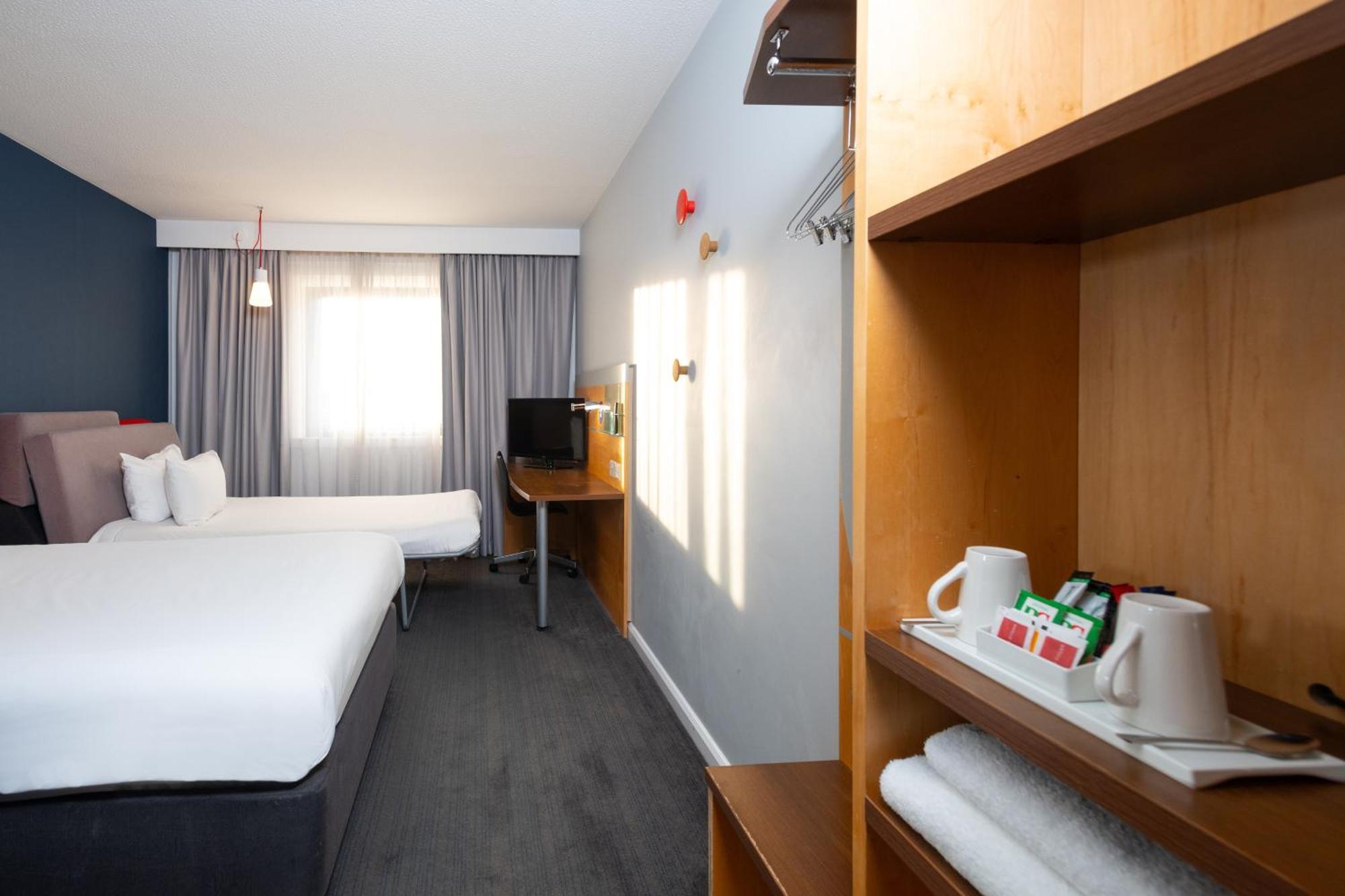 Holiday Inn Express Bedford By Ihg Exteriér fotografie