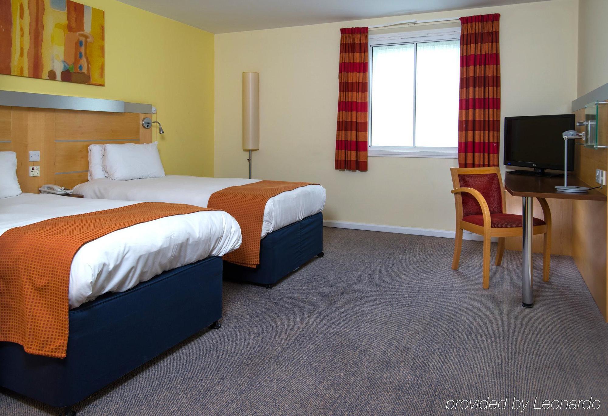 Holiday Inn Express Bedford By Ihg Exteriér fotografie