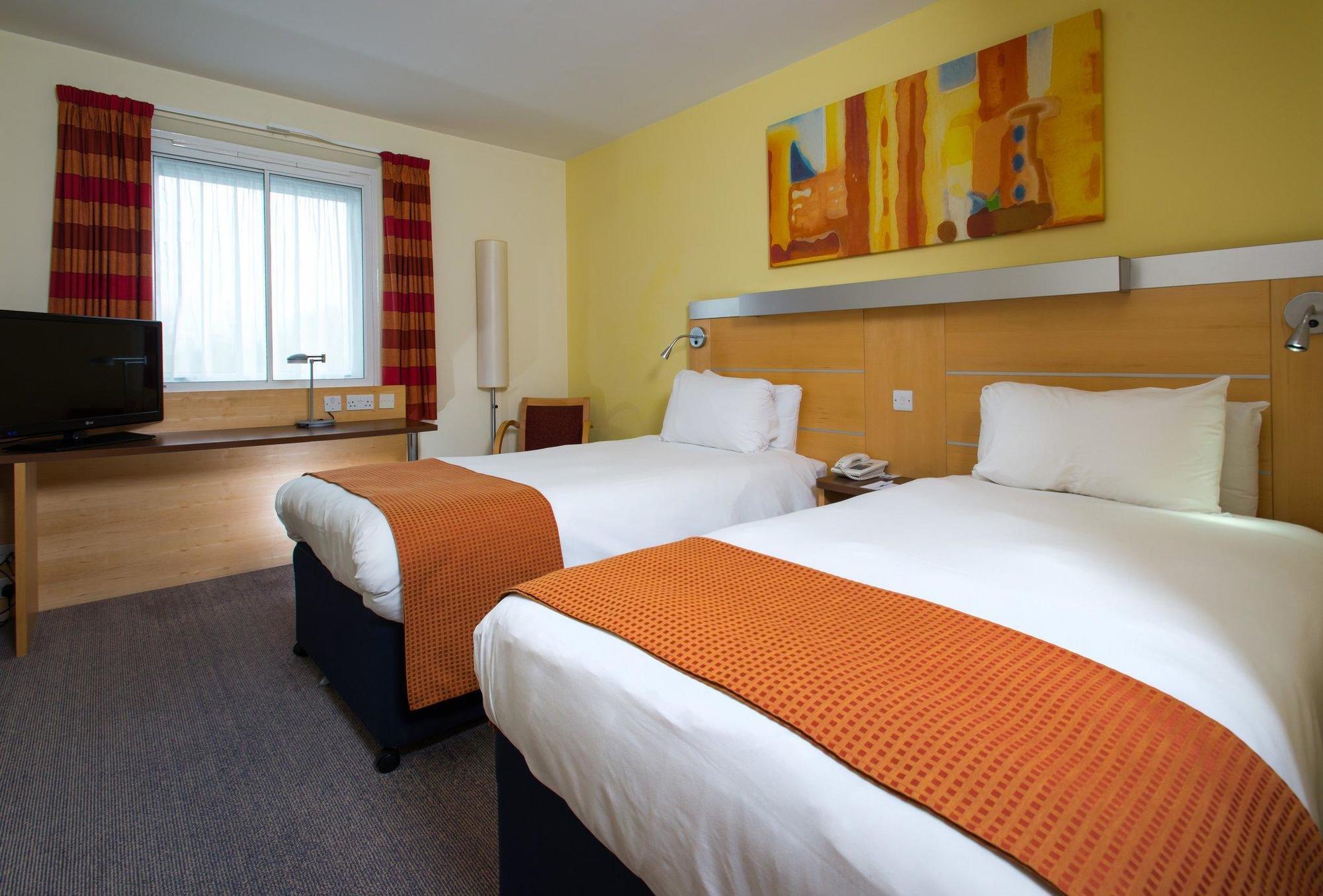 Holiday Inn Express Bedford By Ihg Exteriér fotografie