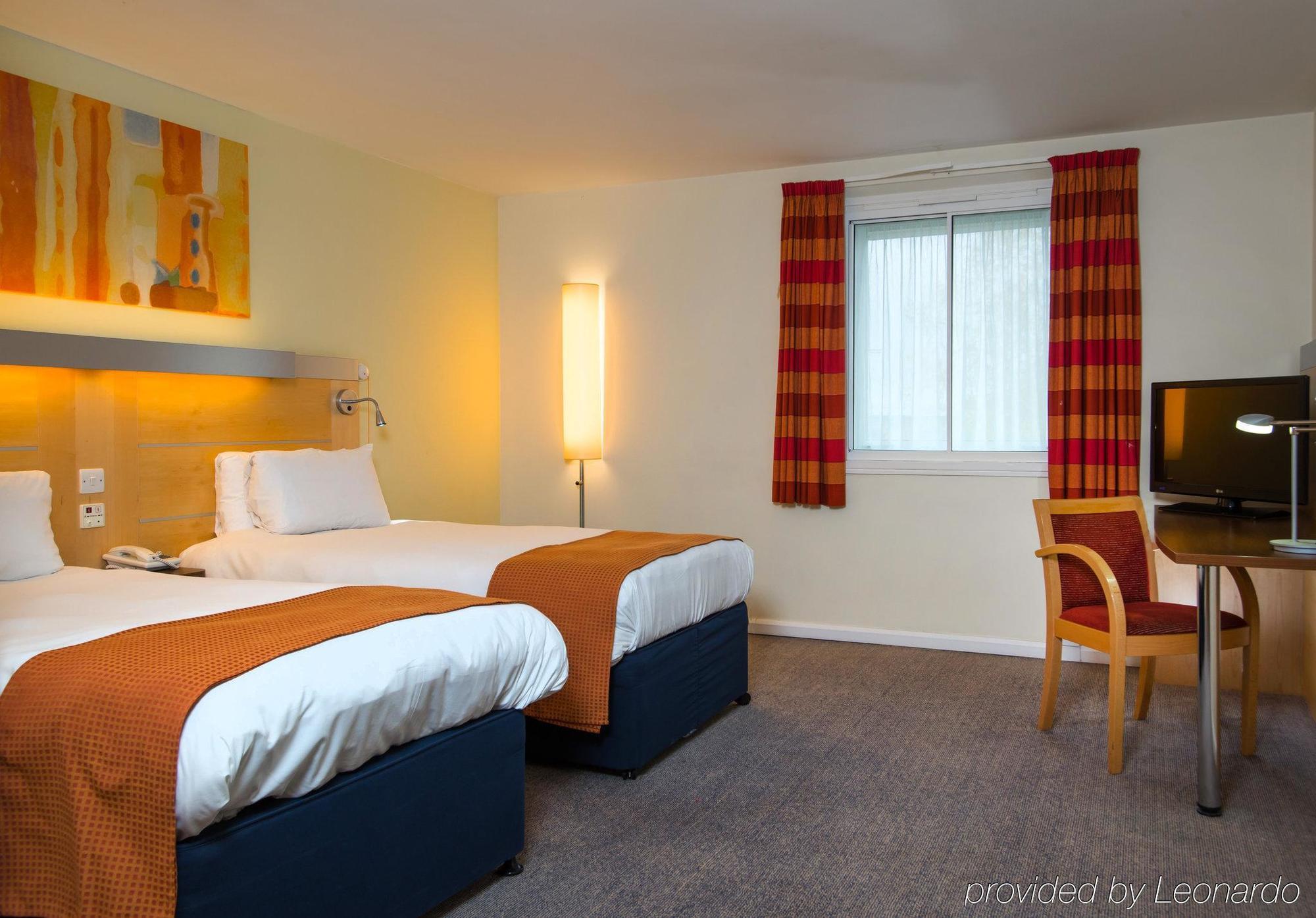 Holiday Inn Express Bedford By Ihg Exteriér fotografie