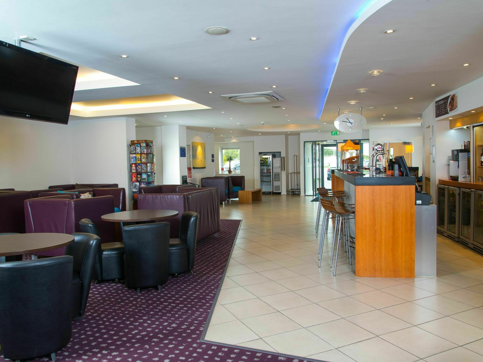 Holiday Inn Express Bedford By Ihg Exteriér fotografie